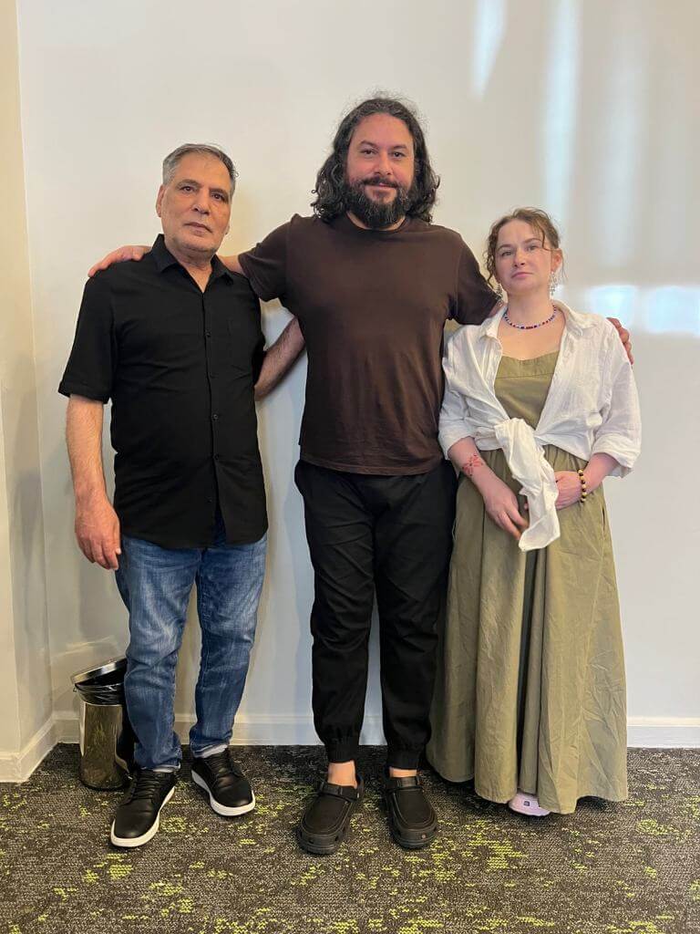 Hasan Taraif, Ernesto Cortés and
Vielta Parhomenko